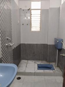 Bathroom Image of 1400 Sq.ft 2 BHK Apartment / Flat for rent in Rukanpura Patna for Rs. 17000
