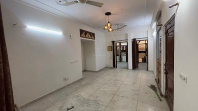 Living Room Image of 1950 Sq.ft 2 BHK Builder Floor for rent in Palm Ardee City, Sector 52 Gurgaon for Rs. 38000