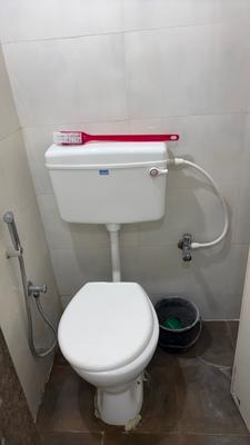 Bathroom Image of 630 Sq.ft 1 BHK Apartment / Flat for rent in Savvy Studioz, Gota Ahmedabad for Rs. 17000