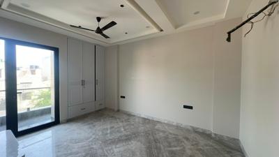 Bedroom Image of 1801 Sq.ft 3 BHK Builder Floor for sale in Paschim Vihar New Delhi for Rs. 38000000