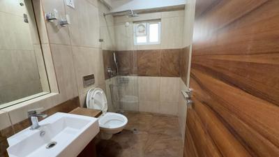 Image of 2400 Sq.ft 4 BHK Apartment / Flat for rent in Paras Emperor Phase I, Gulmohar Colony, Bhopal for Rs. 59000