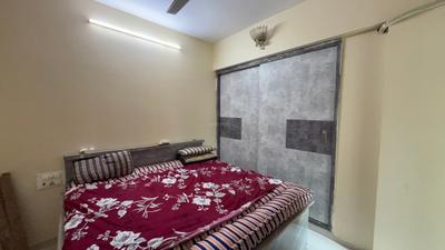 Bedroom Image of 850 Sq.ft 2 BHK Apartment / Flat for rent in RDC Pinewood, Kasarvadavali Thane for Rs. 27500