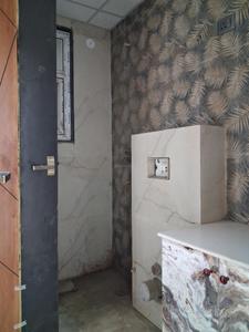 Common Bathroom Image of 1725 Sq.ft 3 BHK Apartment / Flat for sale in Vantara Elite Luxury Homes, Sector 102 Noida for Rs. 9500000