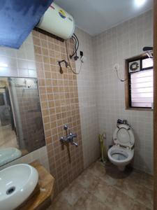 Bathroom Image of 1400 Sq.ft 3 BHK Apartment / Flat for sale in Sion Mumbai for Rs. 28500000