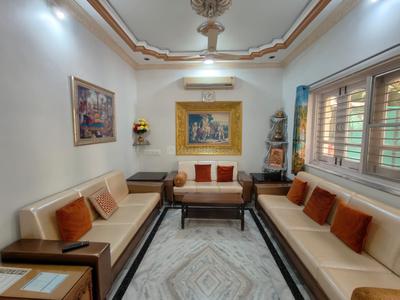 Hall Image of 2700 Sq.ft 3 BHK Independent House for sale in Satellite Ahmedabad for Rs. 52500000