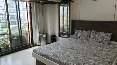 Bedroom Image of 2500 Sq.ft 6 BHK Apartment / Flat for sale in Kalyan West Kalyan for Rs. 20000000