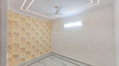 Bedroom Image of 690 Sq.ft 2 BHK Builder Floor for sale in Govindpuri New Delhi for Rs. 4500000