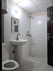 Common Bathroom Image of 1359 Sq.ft 3 BHK Apartment / Flat for sale in Paramount Floraville, Kulesara Noida for Rs. 16600000