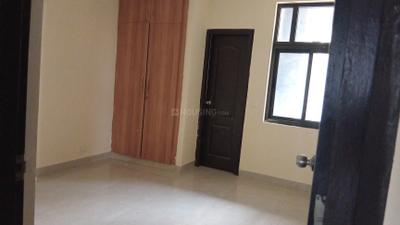 4 BHK Semi Furnished Flat