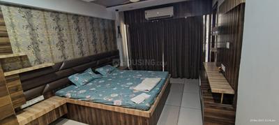 Bedroom Image of 1696 Sq.ft 4 BHK Apartment / Flat for sale in Iscon Platinum, Bopal Ahmedabad for Rs. 18900000
