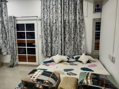 Bedroom Image of 600 Sq.ft 1 RK Independent House for rent in Ulubari Guwahati for Rs. 15000