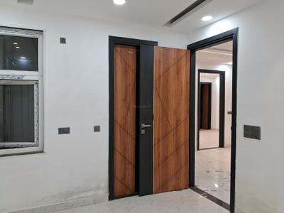 Bedroom Image of 1724 Sq.ft 3 BHK Apartment / Flat for sale in Vantara Elite Luxury Homes, Sector 102 Noida for Rs. 8800000