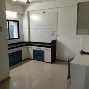 Kitchen Image of 1800 Sq.ft 3 BHK Apartment / Flat for rent in Navrangpura Ahmedabad for Rs. 35000
