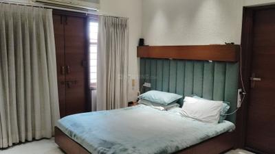 Bedroom Image of 5500 Sq.ft 4 BHK Villa for sale in Shyamal Ahmedabad for Rs. 155000000