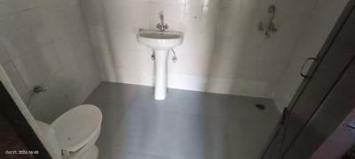Bathroom Image of 1080 Sq.ft 2 BHK Apartment / Flat for rent in TDI Wellington Heights, Sector 117 Mohali for Rs. 22000
