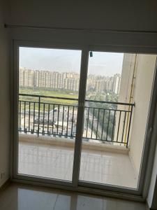 Balcony Image of 1221 Sq.ft 2.5 BHK Apartment / Flat for rent in Amrapali Verona Heights, Noida Extension Greater Noida for Rs. 19000