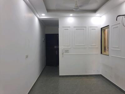 Living Room Image of 700 Sq.ft 2 BHK Builder Floor for rent in Sector 110 Gurgaon for Rs. 23000