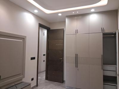 Bedroom Image of 1350 Sq.ft 3 BHK Builder Floor for sale in Paschim Vihar New Delhi for Rs. 28500000