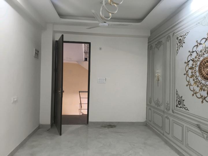 THV Krystal Street Main Image 1