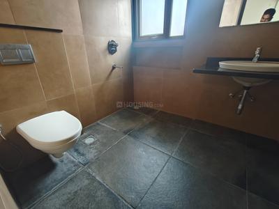 Bathroom Image of 2200 Sq.ft 3 BHK Apartment / Flat for rent in Greenleaf Vindhya, Malleswaram Bengaluru for Rs. 80000
