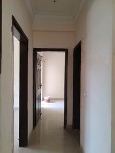 Passage Image of 1685 Sq.ft 3 BHK Apartment / Flat for sale in Paramount Floraville, Sector 137 Noida for Rs. 20500000
