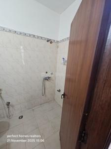 Bathroom Image of 1890 Sq.ft 3 BHK Builder Floor for rent in Sector 52 Gurgaon for Rs. 55000