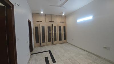 Bedroom Image of 2800 Sq.ft 4 BHK Builder Floor for rent in Panchsheel Park New Delhi for Rs. 180000