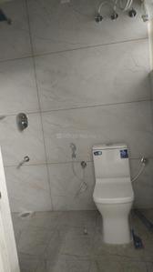 Bathroom Image of 800 Sq.ft 1 BHK Builder Floor for rent in Koramangala Bengaluru for Rs. 32000