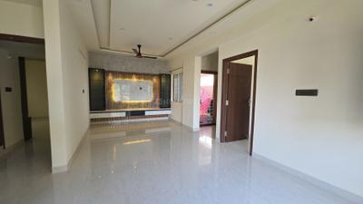 Living Room Image of 1300 Sq.ft 2 BHK Independent House for rent in Singasandra Bengaluru for Rs. 40000