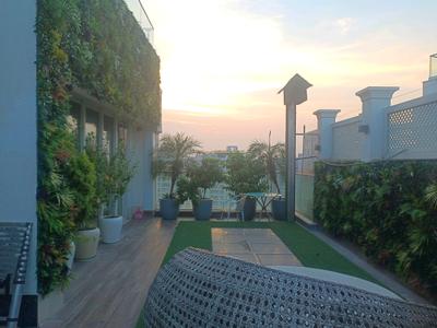 Image of 6000 Sq.ft 4 BHK Apartment / Flat for sale in Central Park Resorts, Sector 48, Gurgaon for Rs. 160000000