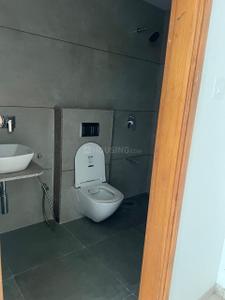 Bathroom Image of 3480 Sq.ft 4 BHK Apartment / Flat for sale in Thaltej Ahmedabad for Rs. 27800000