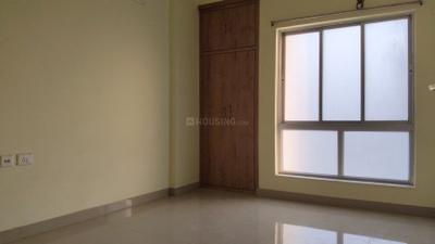 Bedroom Image of 980 Sq.ft 2 BHK Apartment / Flat for rent in Chinar Park Kolkata for Rs. 18000
