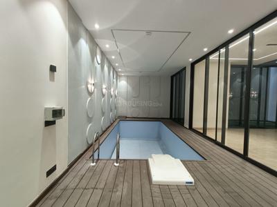 Image of 7200 Sq.ft 4 BHK Duplex for sale in Panchsheel Park, New Delhi for Rs. 300000000