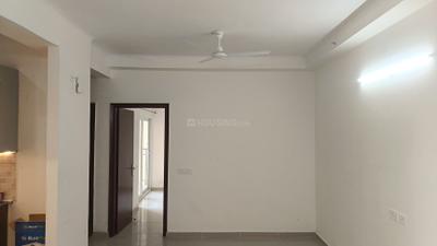 Living Room Image of 1100 Sq.ft 3 BHK Apartment / Flat for sale in Amrapali Verona Heights, Noida Extension Greater Noida for Rs. 10000000