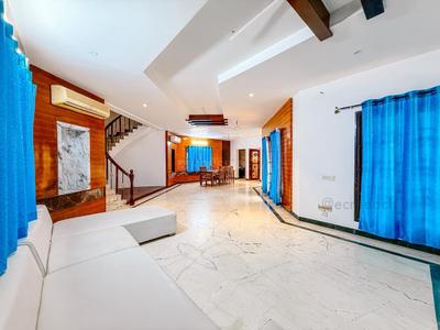 Hall Image of 6000 Sq.ft 5 BHK Independent House for rent in Panaiyur, Sholinganallur Chennai for Rs. 250000