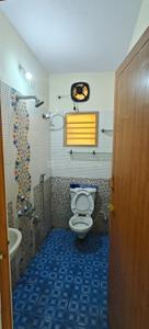 Bathroom Image of 880 Sq.ft 2 BHK Apartment / Flat for rent in Kolapakkam Chennai for Rs. 27000