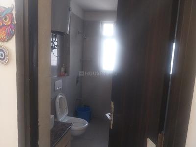 Bathroom Image of 600 Sq.ft 1 BHK Apartment / Flat for sale in Sunworld Arista, Sector 168 Noida for Rs. 8350000