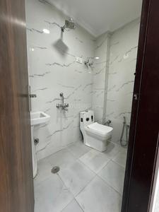 Bathroom Image of 720 Sq.ft 2 BHK Builder Floor for rent in Chhattarpur New Delhi for Rs. 30000