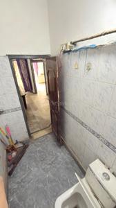 Bathroom Image of 540 Sq.ft 2 BHK Builder Floor for sale in Shahdara New Delhi for Rs. 3500000