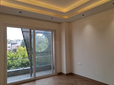 Bedroom Image of 1800 Sq.ft 3 BHK Builder Floor for sale in Paschim Vihar New Delhi for Rs. 40000000