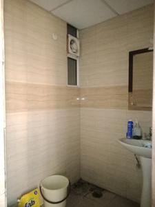 Common Bathroom Image of 455 Sq.ft 1 RK Apartment / Flat for rent in Supertech Eco Suites by Supertech Limited, Sector 137 Noida for Rs. 19650