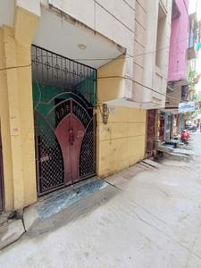 Image of 720 Sq.ft 3 BHK Builder Floor for sale in Shakarpur Khas, New Delhi for Rs. 7250000