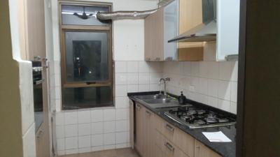 Kitchen Image of 1815 Sq.ft 3 BHK Apartment / Flat for rent in Unitech Fresco, Sector 50 Gurgaon for Rs. 55000