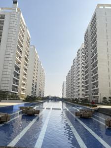 Image of 1780 Sq.ft 3 BHK Apartment / Flat for sale in Central Park Aqua Front Towers, Sector 33, Sohna for Rs. 22500000
