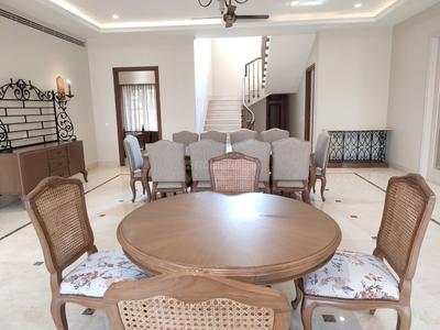 Hall Image of 7456 Sq.ft 4 BHK Villa for sale in Sri Aditya Casa Grande, Gandipet Hyderabad for Rs. 350000000