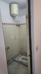 Bathroom Image of 300 Sq.ft 1 RK Studio for rent in Munirka New Delhi for Rs. 14000
