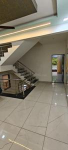 Image of 2000 Sq.ft 3.5 BHK Duplex for rent in Sneha Nagar, Nashik for Rs. 20000