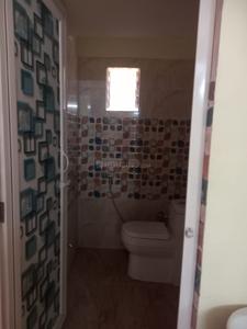 Bathroom Image of 900 Sq.ft 2 BHK Apartment / Flat for sale in Haltu Kolkata for Rs. 4000000
