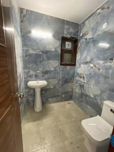 Bathroom Image of 2200 Sq.ft 3 BHK Apartment / Flat for rent in Sector 105 Noida for Rs. 60500