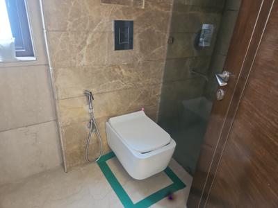 Image of 1800 Sq.ft 3 BHK Apartment / Flat for rent in Green Park Extension, New Delhi for Rs. 150000
